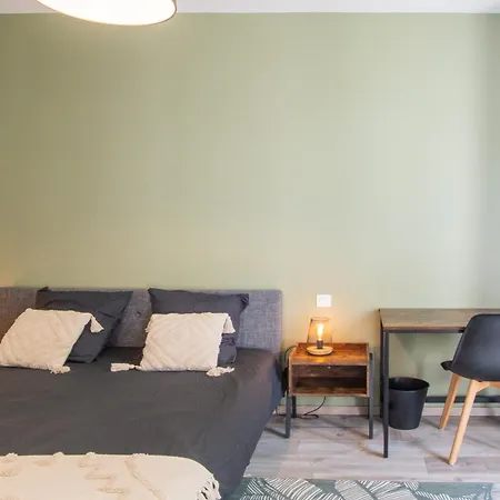 T4 Cosy Centre Chateau Wifi Apartment