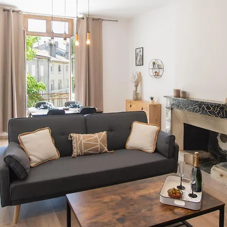 T4 Cosy Centre Chateau Wifi Apartment Aubenas
