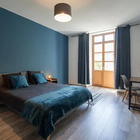 T4 Cosy Centre Chateau Wifi * Aubenas